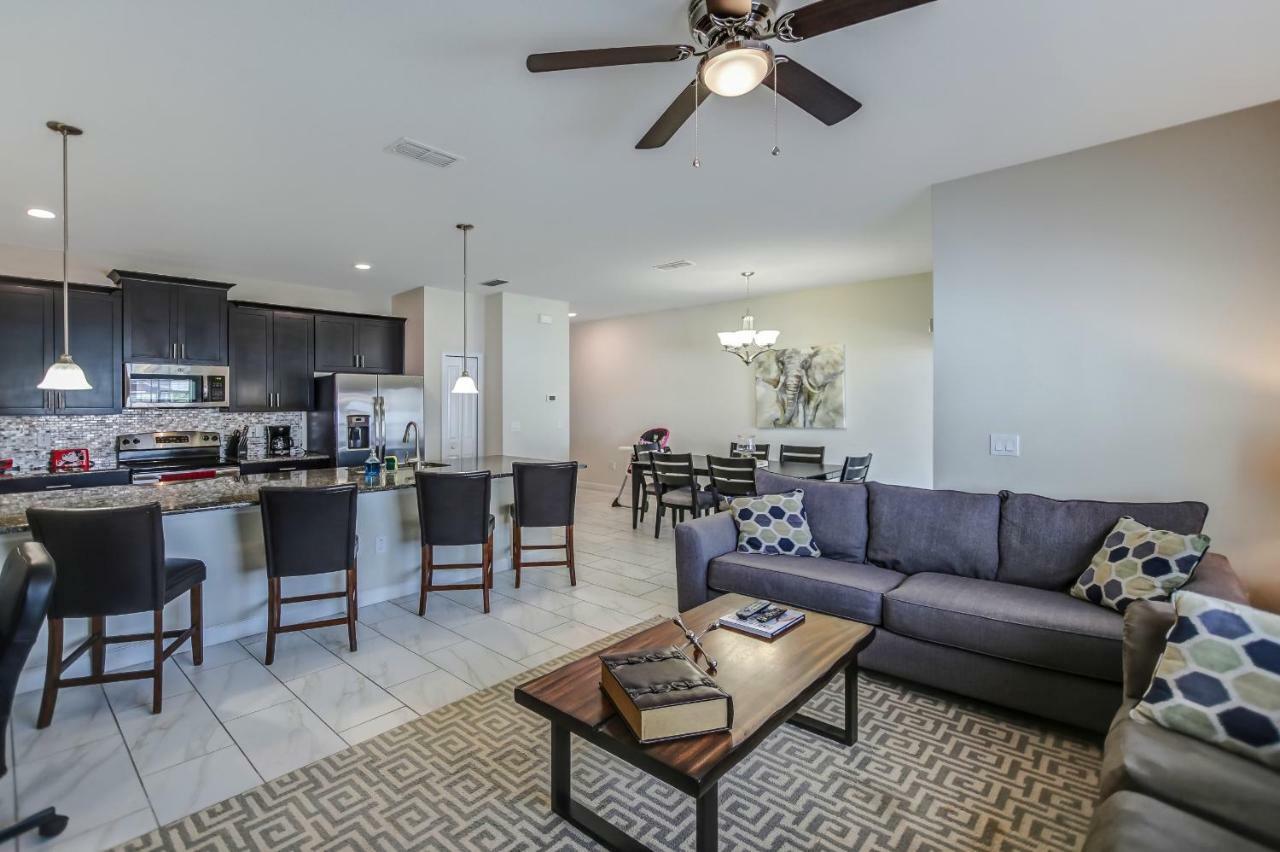 C - New 4 Bedroom Home - 5 Miles To Disney - Free Water Park - Private Pool Кисими Екстериор снимка