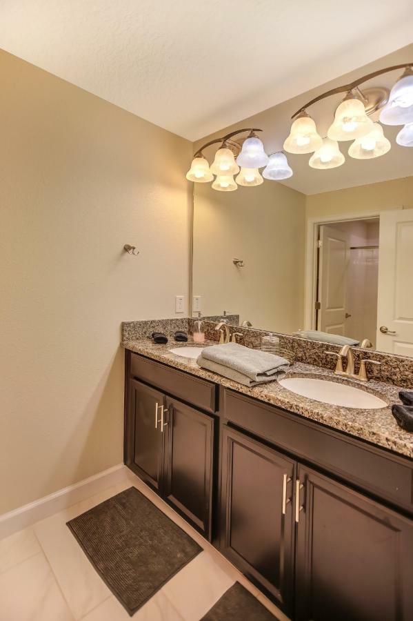 C - New 4 Bedroom Home - 5 Miles To Disney - Free Water Park - Private Pool Кисими Екстериор снимка