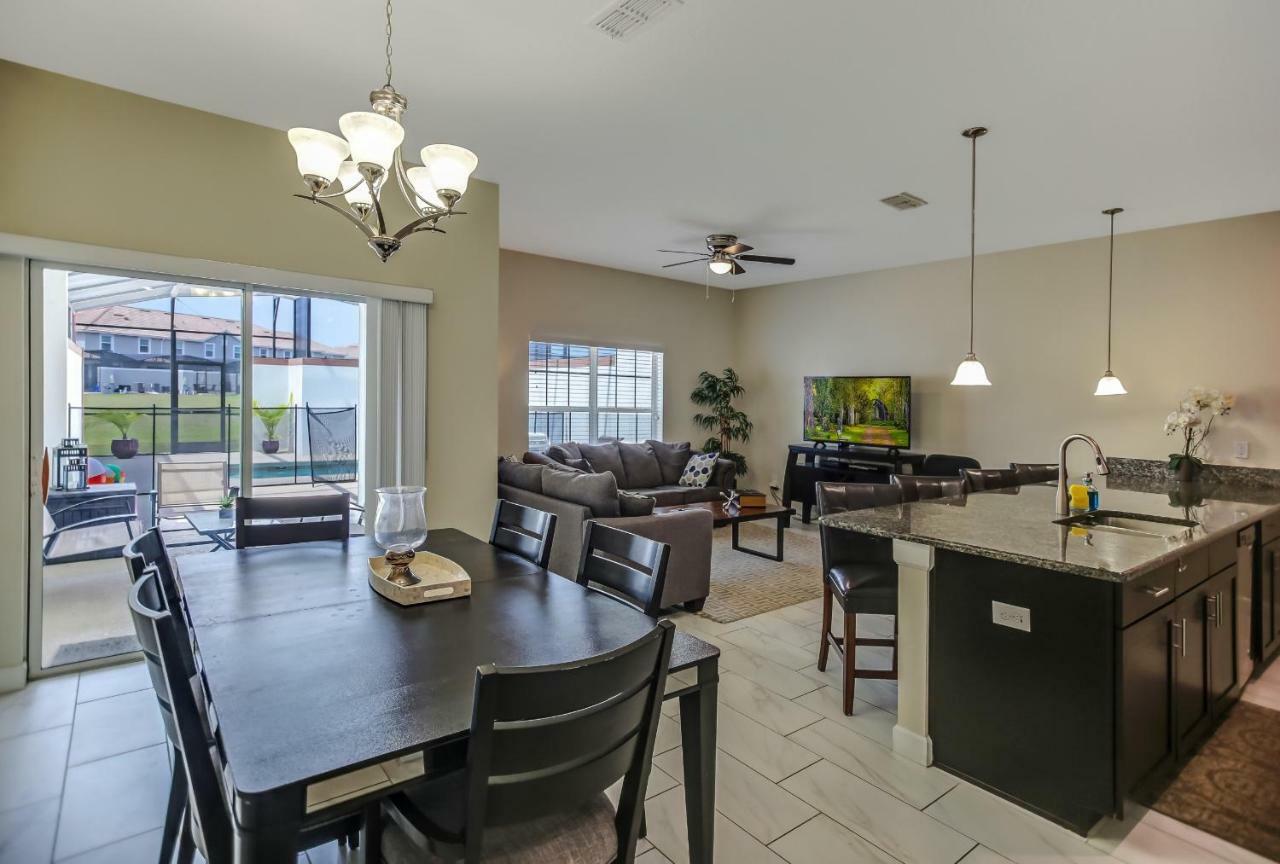 C - New 4 Bedroom Home - 5 Miles To Disney - Free Water Park - Private Pool Кисими Екстериор снимка