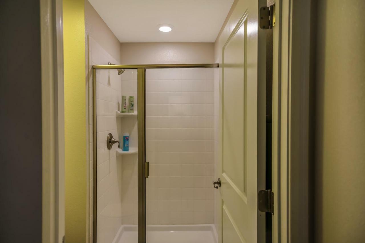 C - New 4 Bedroom Home - 5 Miles To Disney - Free Water Park - Private Pool Кисими Екстериор снимка